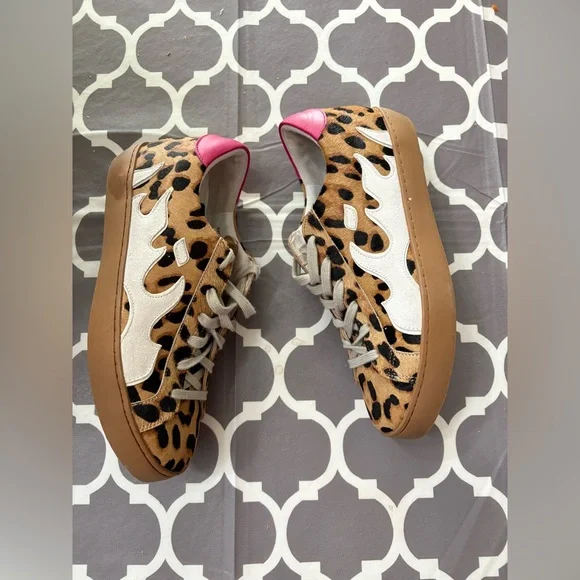 GAMIN DOPAMINE Leopard Fur Print and Hot Pink Sneakers - Picture 6 of 12